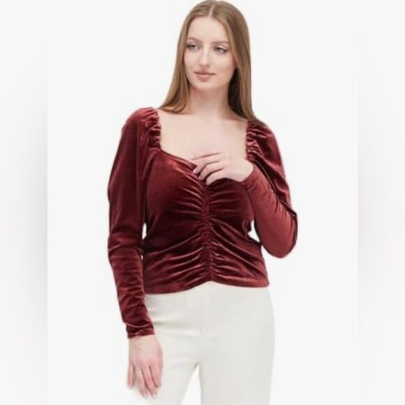 BB Dakota by Steve Madden Tops - NWT BB Dakota Steve Madden Velour Long Sleeve Ruched Top in Burgundy - Size S